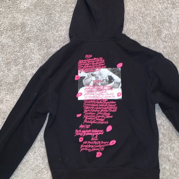 Divided by H&M Shawn Mendes Black & Pink Hoodie - Picture 8 of 8
